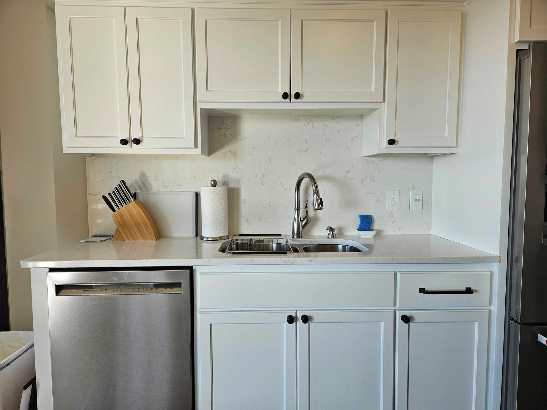 France Ave Kitchen Cabinets